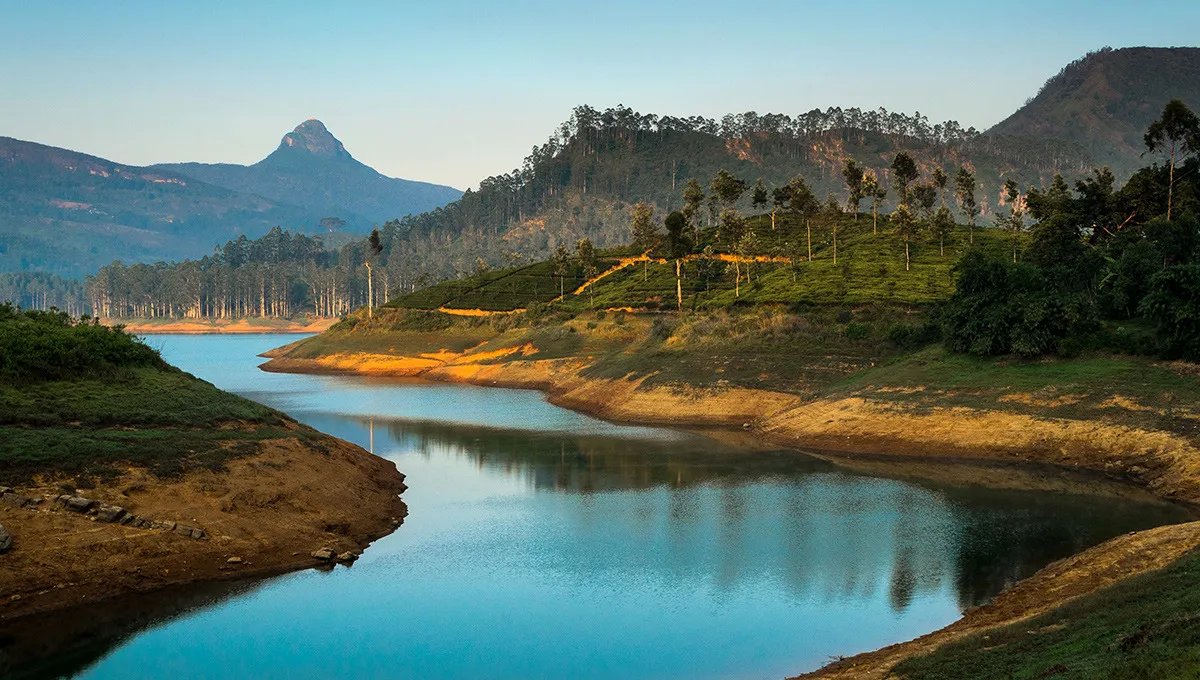 The hills and reservoir landscape around Ratnapura